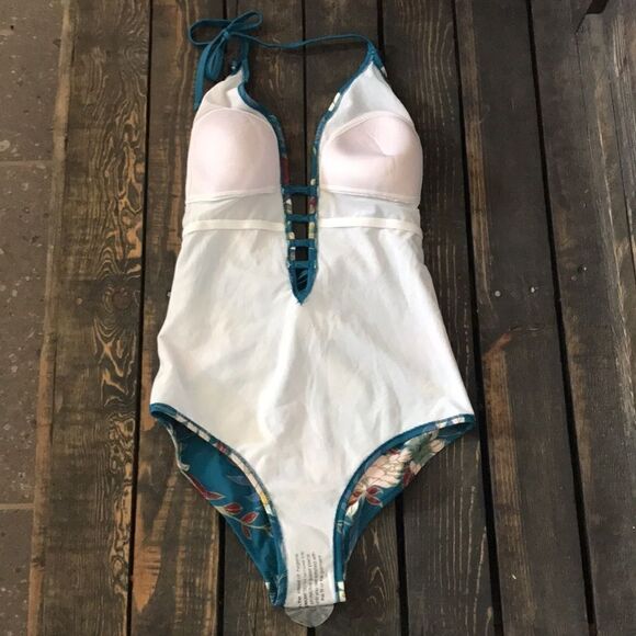 ModCloth The Teresa One piece Floral Swimsuit - Picture 10 of 14